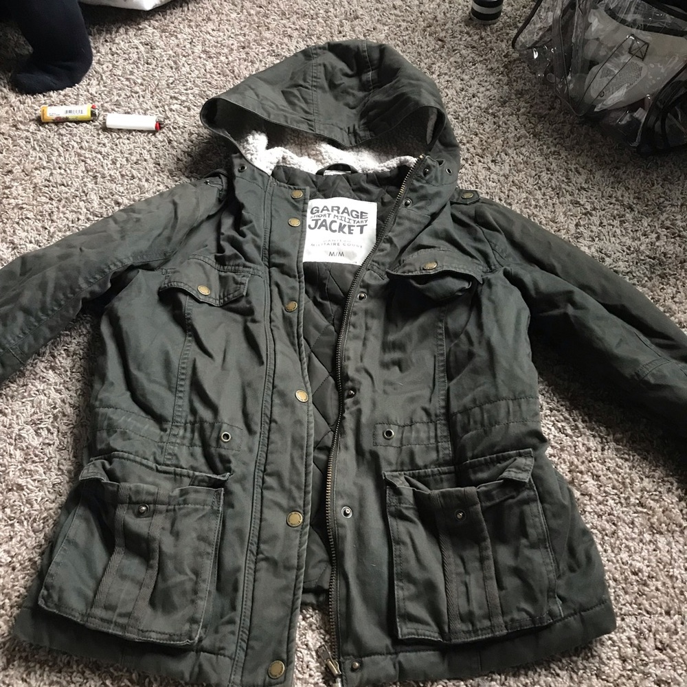 Garage short military jacket in army green